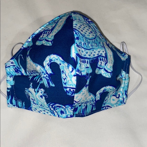 Lilly Pulitzer Accessories - Lilly Pulitzer face mask with filter